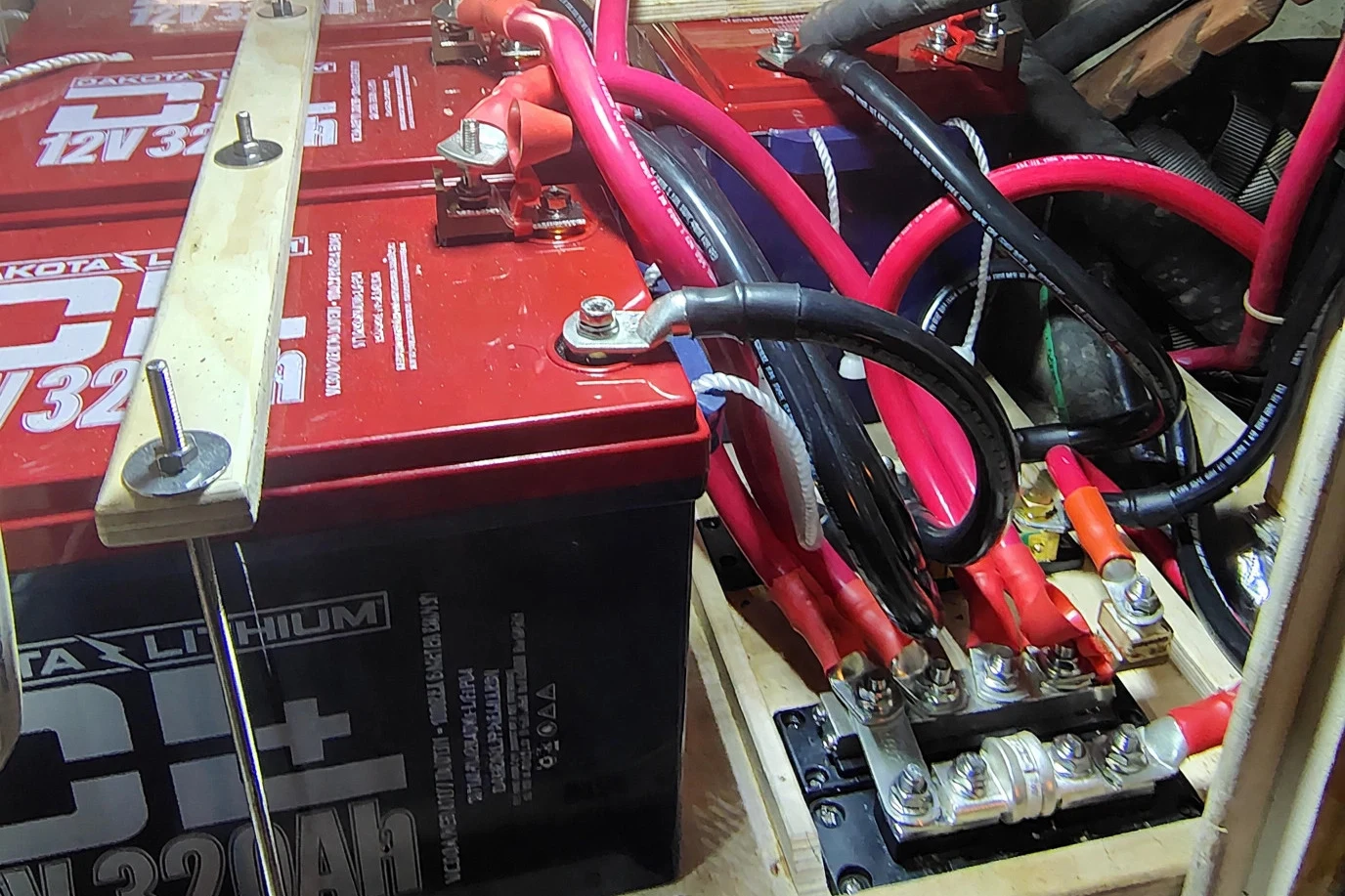 Marine lithium battery bank